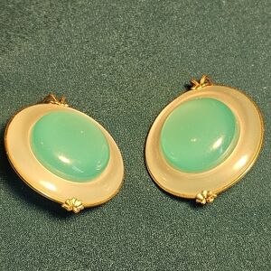 Gold-Tone Green Oval Cabochon Clip-On Earrings
